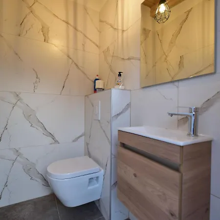 Сasa de vacaciones Laura By Interhome